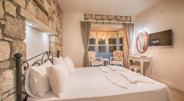Четырёхместный люкс с 2 комнатами с видом на город Bademli Konak Otel