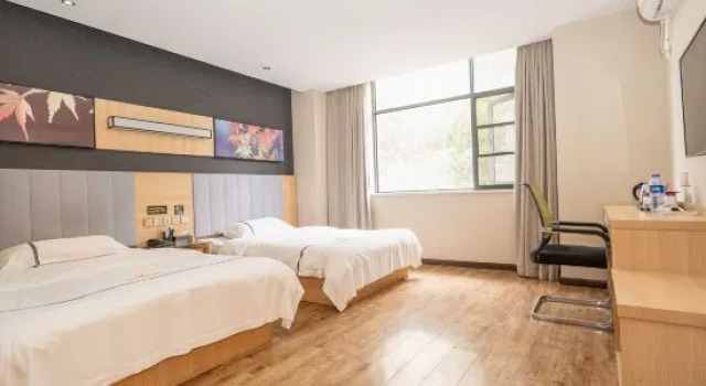 Люкс Deluxe Century Boutique Hotel