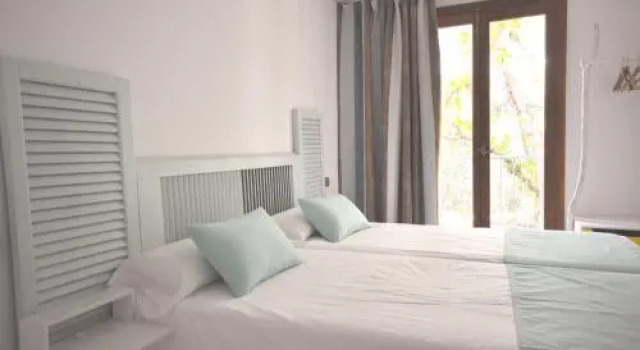 Houm Villa Plaza