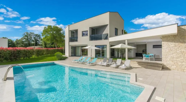 Contemporary Villa Nada with Pool and Sauna