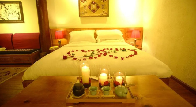 香格里拉饮月山居, Buchen Sie Hotel Shangri-La Yunnan