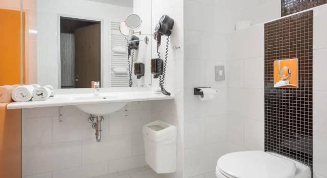 Номер Standard Gotthard Therme Hotel