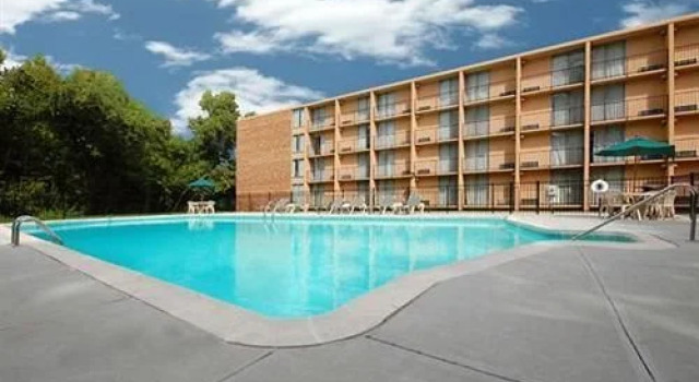 Quality Inn Lynchburg near University, Buchen Sie Hotel Lynchburg Virginia