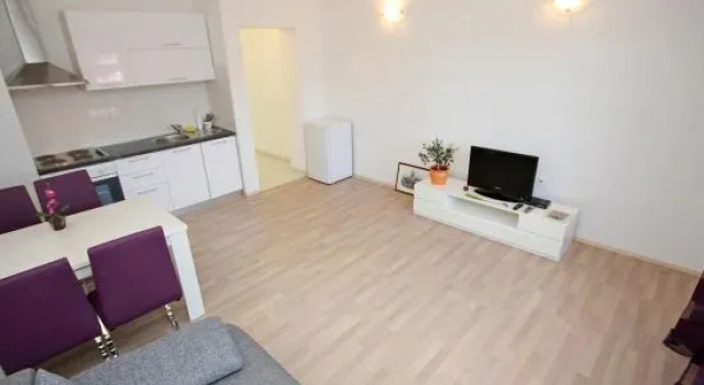 Apartments Luna, Забронировать Апартаменты/квартира Макарска Biokovo Nature Park, рядом с Францисканский монастырь