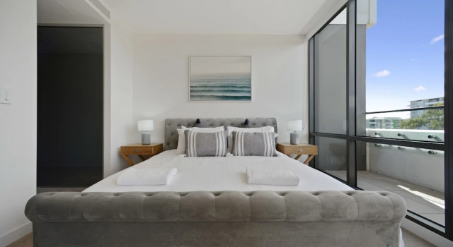 Brand New Fully Furnished Apartment near Macquarie Centre