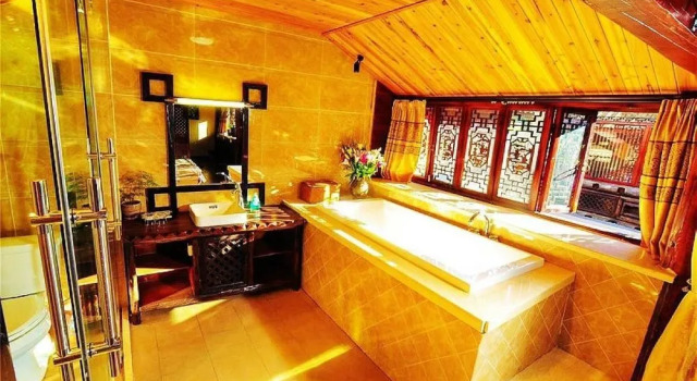Lijiang Shuhe Sunshine Inn, Prenota Hotel Hotel a Lijiang con parcheggio, Parcheggio