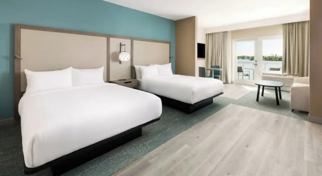 Люкс с видом на залив Fairfield by Marriott Inn & Suites Marathon Florida Keys