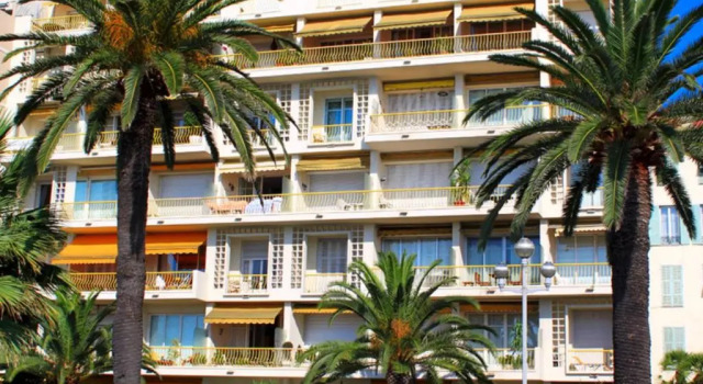 Апартаменты Beachfront apartment Promenade Des Anglais