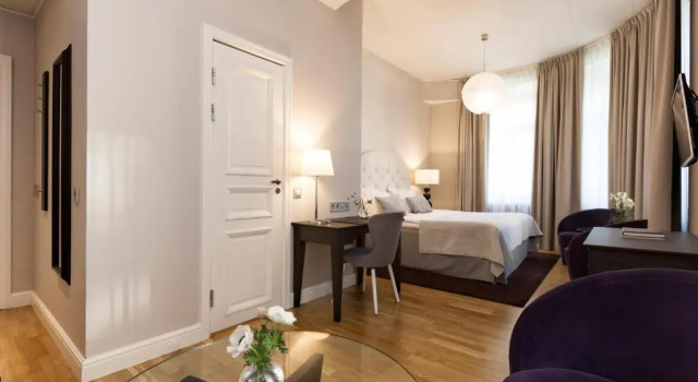 Полулюкс Elite Hotel Adlon