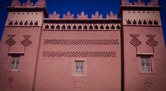 Kasbah Ait Kassi, Réserver Maison d'hôtes Souk Lakhmis Dades Maroc
