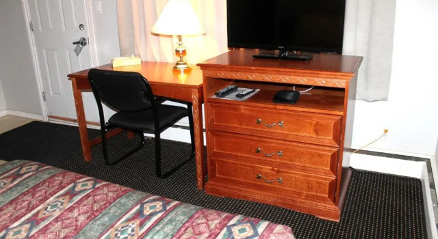 Четырёхместный номер Standard Tel Star Motel