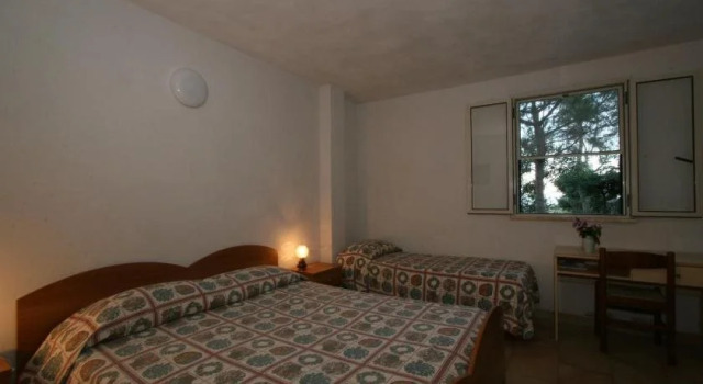 Hotel Club Poseidon, Rezervasyon Otel Roccelletta otoparklı oteller, Otopark