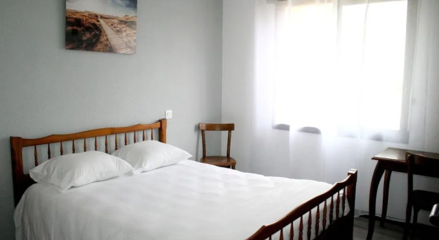 Logis Hôtel Le Fair Play, Book Hotel Leon Landes