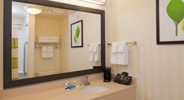 Номер Standard Fairfield Inn & Suites by Marriott Muskegon Norton Shores