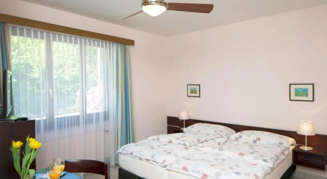 Номер Economy Hotel Garni Elena, Pool & Garden