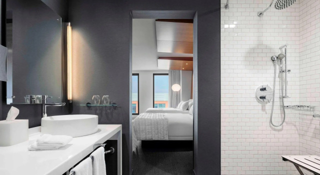 Четырёхместный номер Standard Le Meridien Columbus, The Joseph