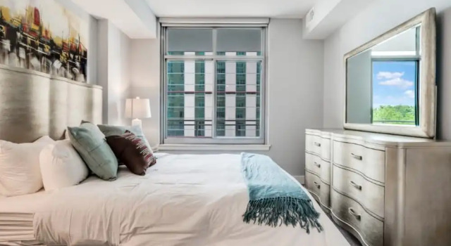 Апартаменты Luxury с 2 комнатами Bluebird Suites Near Chevy Chase