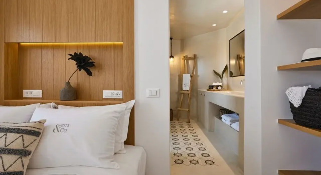 Люкс Deluxe Suite With Outdoor Hot Tub - La Torre