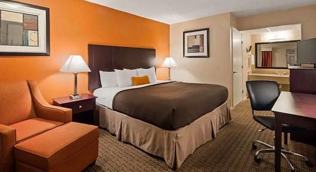Двухместный люкс c 1 комнатой Best Western Markita Inn