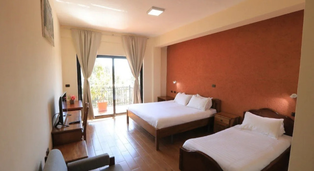 Одноместный номер Standard с балконом Harbe Hotel