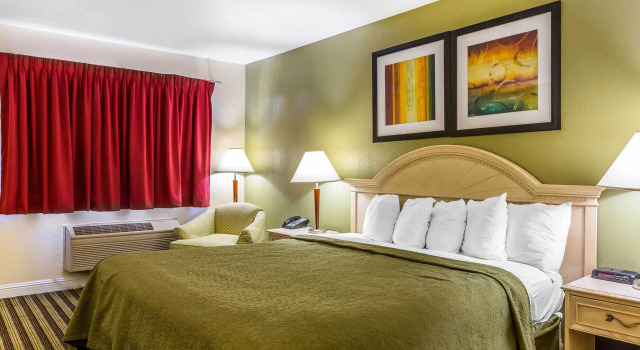 Номер Standard Quality Inn Salinas City Center Area