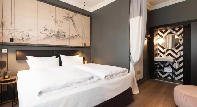 Полулюкс Hotel Würzburger Hof ****