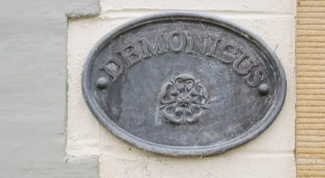 Коттедж Demonicus