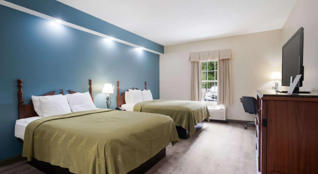 Четырёхместный номер Standard Quality Inn Wilmington
