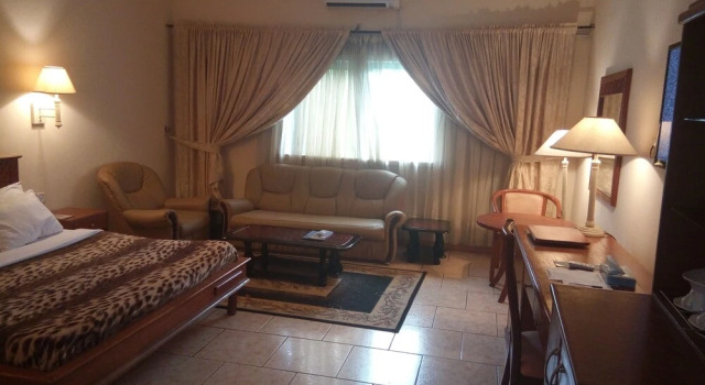 Camera Standard Asaa Pyramid Hotel