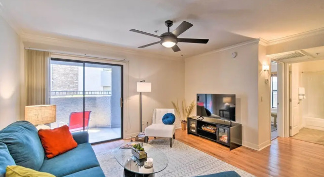 Апартаменты 6 Mi to Downtown: Phoenix Condo w/ Pool Access!
