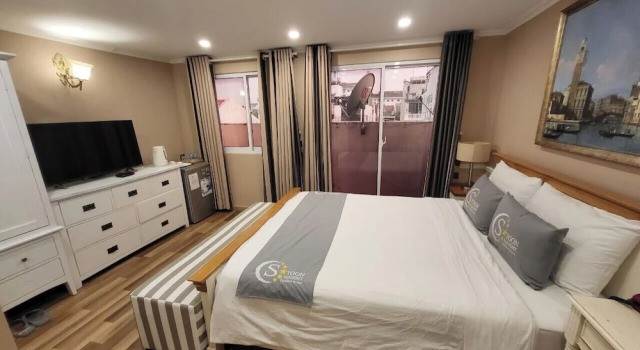 Номер Deluxe Saigon By Night Luxury Hotel