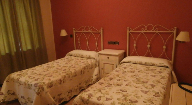 Hotel Gran Vía by gaiarooms, Забронировать Отель Недорогие отели Саламанки, рядом с Cueva de Salamanca, недорого