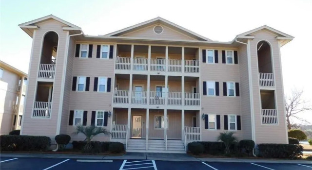 Tilghman Shores D9 2 Br condo by RedAwning