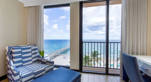 Двухместный номер Standard с балконом и с видом на океан Wyndham Deerfield Beach Resort