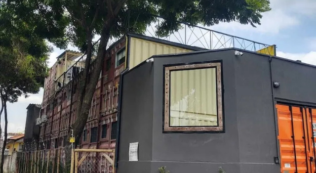 Urban Box House