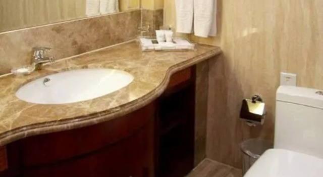 Tian He International Hotel, Book Hotel Hoteller i Saihan med parkering, Parkering