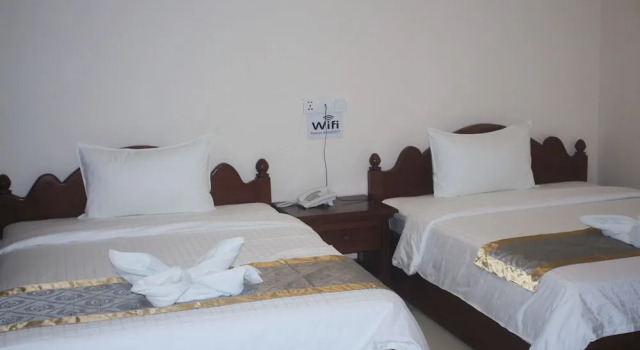 Трёхместный номер Standard KC River Hotel