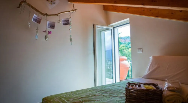 Lucky House e Il Mare in Mansarda, Забронировать Отель Отели Агрополи с завтраком, Завтраки