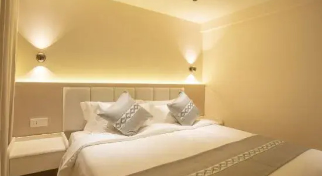 Люкс E.We  wenlv hotel