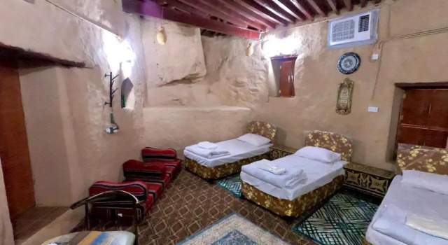 Четырёхместный номер Standard Al Misfah Hospitality Inn