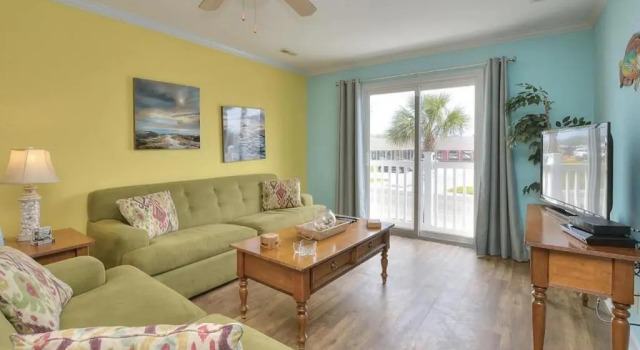 Ocean Walk 5103