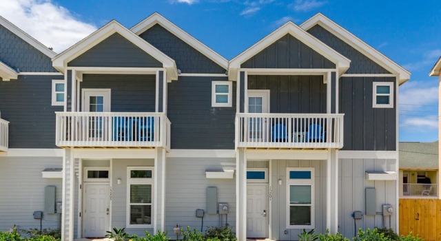 Oceanview End Unit Townhome by RedAwning, Rezerwuj Hotel Padre Island 