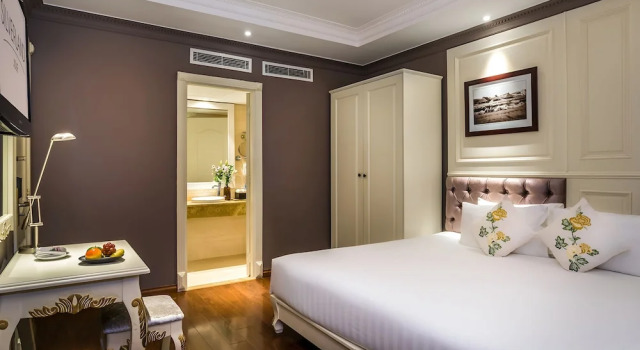 Двухместный номер Deluxe (без окна) Silverland Jolie Hotel