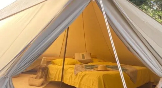Tipi le rocher couple 600m plage