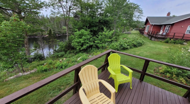 Номер Standard с балконом и с видом на реку Liscombe Lodge Resort & Conference Center