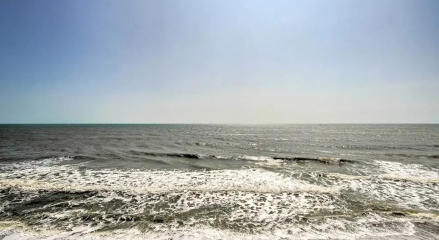 Апартаменты Kure Beach Condo w/ Panoramic Ocean Views!