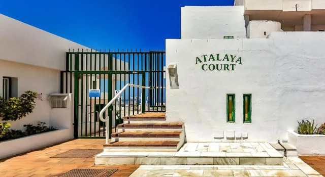 Atalaya Court, Забронировать Отель Адехе Teide National Park, рядом с Пляж Ла-Пинта