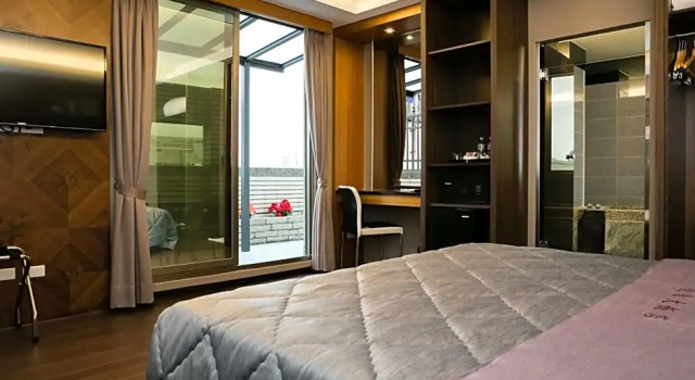Двухместный номер Deluxe с балконом Yuhao Hotel - Hsinchu Branch