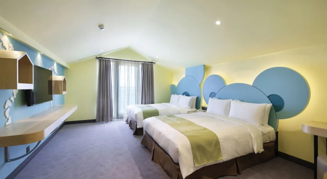 Четырёхместный номер Premium CHECK inn MAGI Kids Hotel