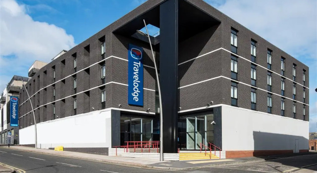 Travelodge Liverpool Central Exchange Street, Забронировать Отель Отели Ливерпуля 3 звезды, 3*